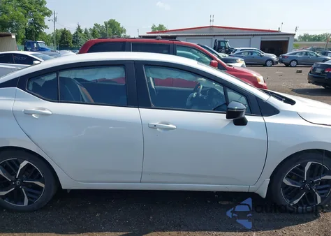 2023 Nissan Versa Sr z USA, uszkodzony, nr VIN 3N1CN8FV4PL870186